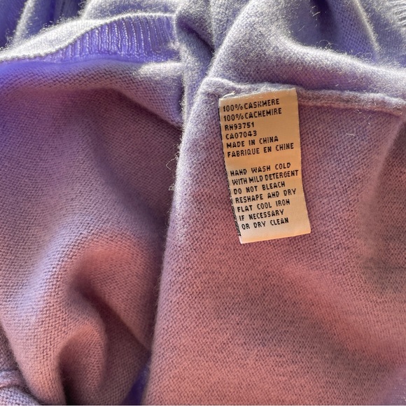 InCashmere 100% Cashmere Basic Turtle Neck Sweater - Picture 5 of 7